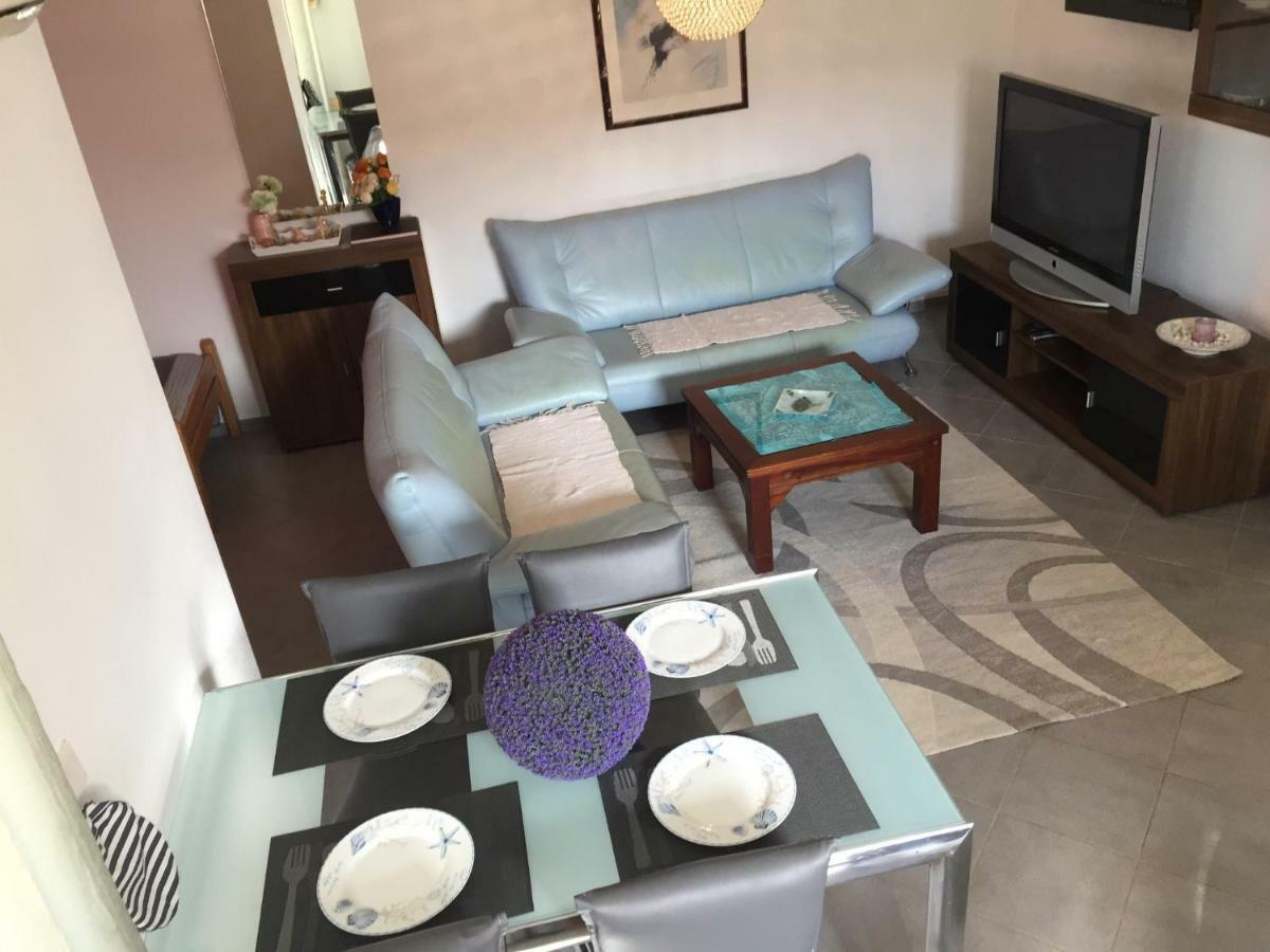 Apartment Vila Lina วีร์ ภายนอก รูปภาพ