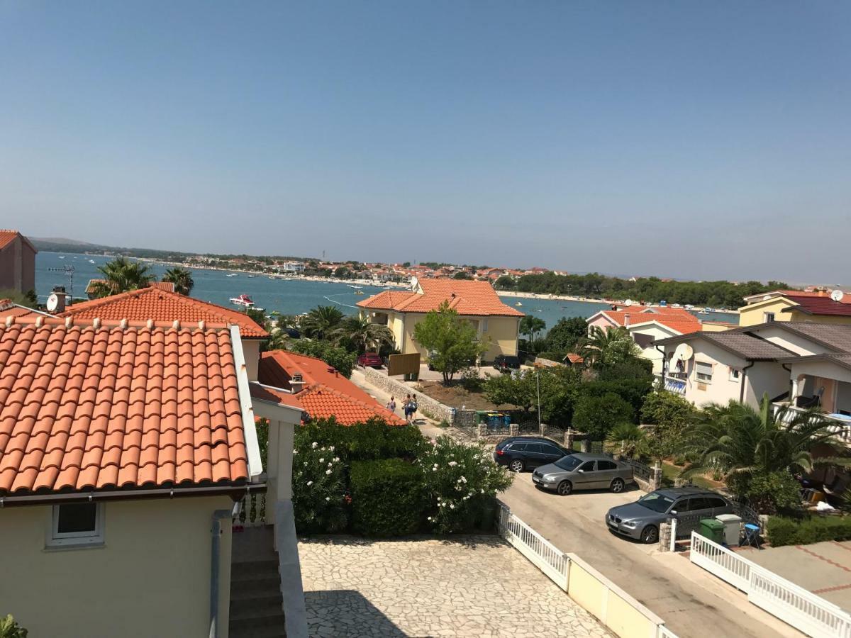 Apartment Vila Lina วีร์ ภายนอก รูปภาพ