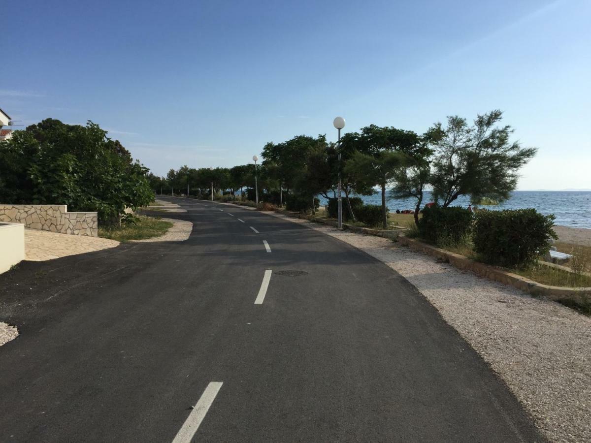 Apartment Vila Lina วีร์ ภายนอก รูปภาพ